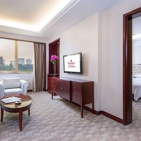 فندق Ramada Shenzhen Baoan المظهر الخارجي الصورة