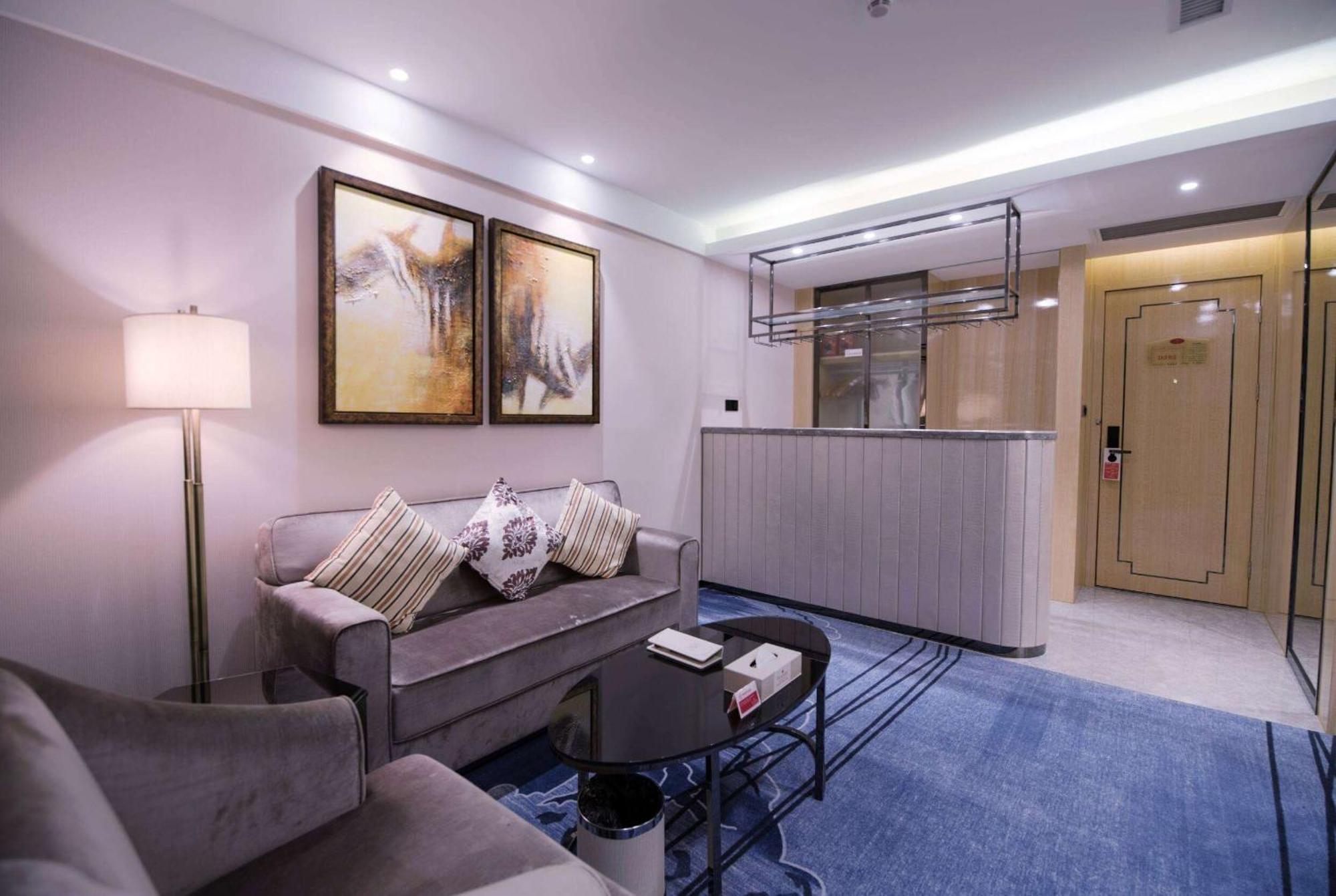 فندق Ramada Shenzhen Baoan المظهر الخارجي الصورة