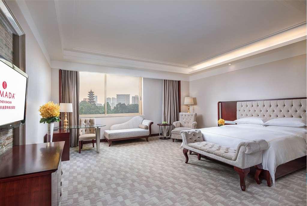 فندق Ramada Shenzhen Baoan الغرفة الصورة